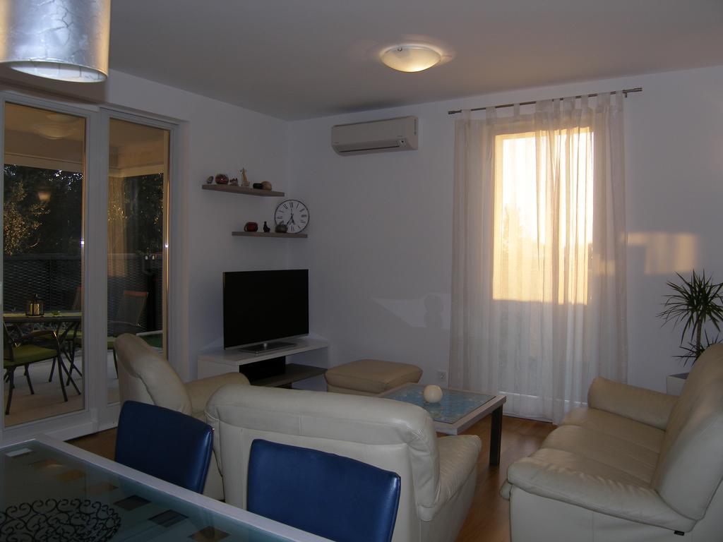 Momentum Apartment Split Exterior foto